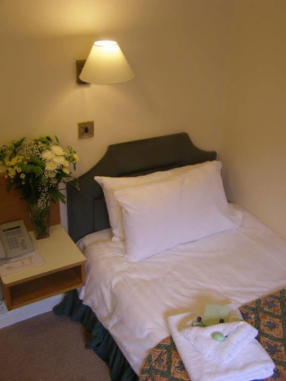 Hunters Lodge Hotel Crewe Εξωτερικό φωτογραφία