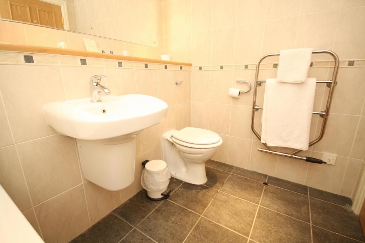 Hunters Lodge Hotel Crewe Εξωτερικό φωτογραφία